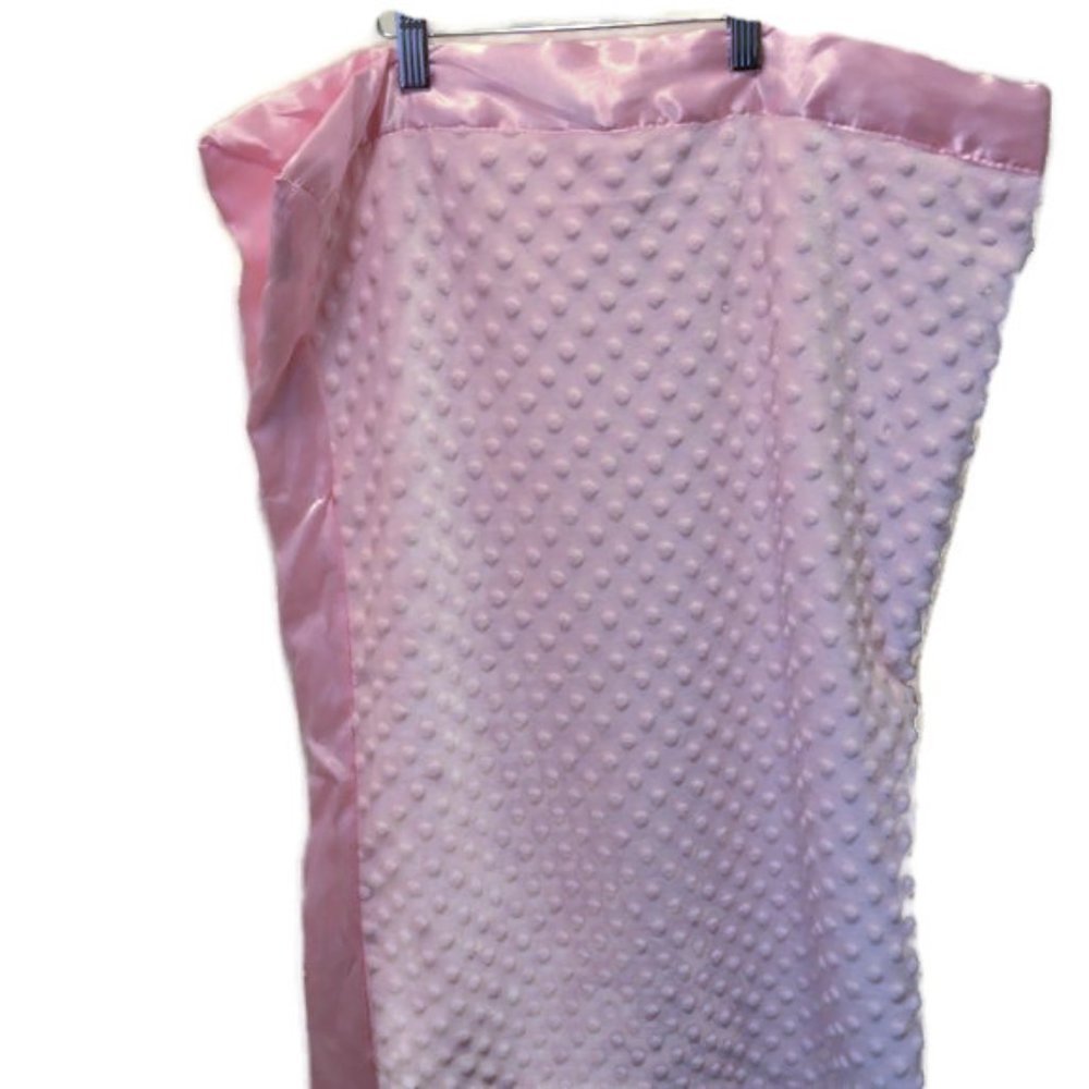 Nursery Rhyme Belk Pink Plush Bumpy Blanket - Picture 6 of 6